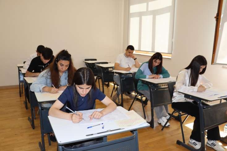 DİM Xankəndi şəhərində ilk dəfə qəbul imtahanı keçirir
