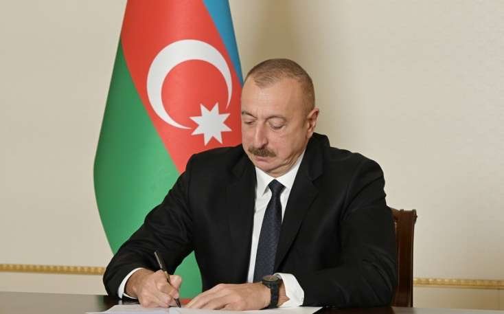 Prezident Sərəncam İmzaladı