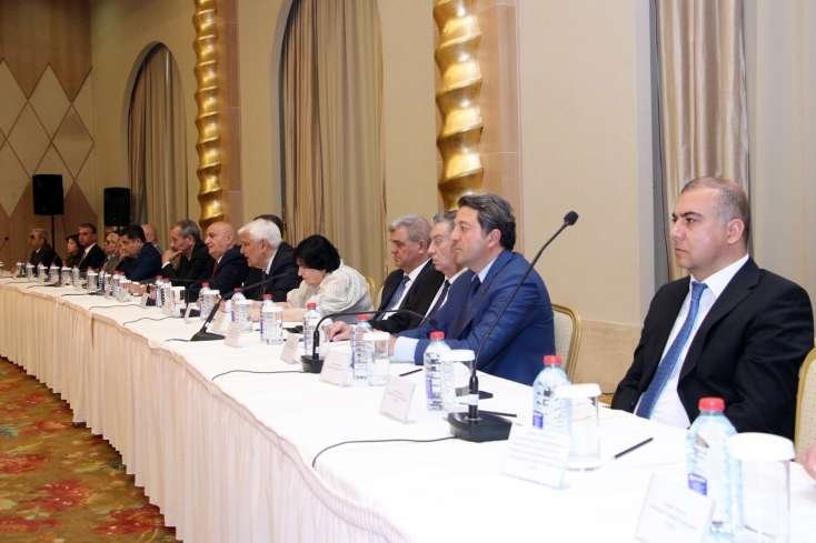 “Konstitusiya etnomədəni müxtəlifliyin qarantı kimi” mövzusunda konfrans keçirildi -