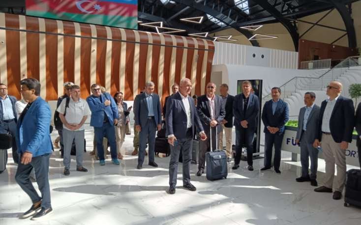 Diplomatlar Laçına getdi