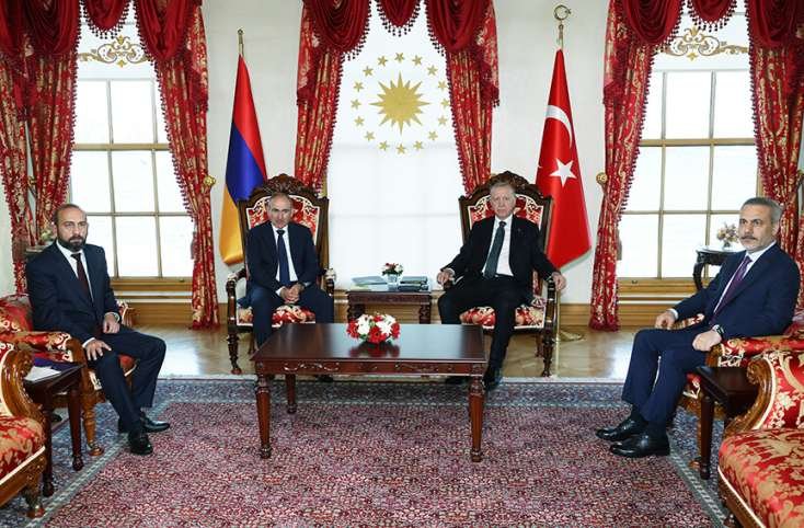 Ərdoğan Paşinyanla görüşdə bu mesajı verdi