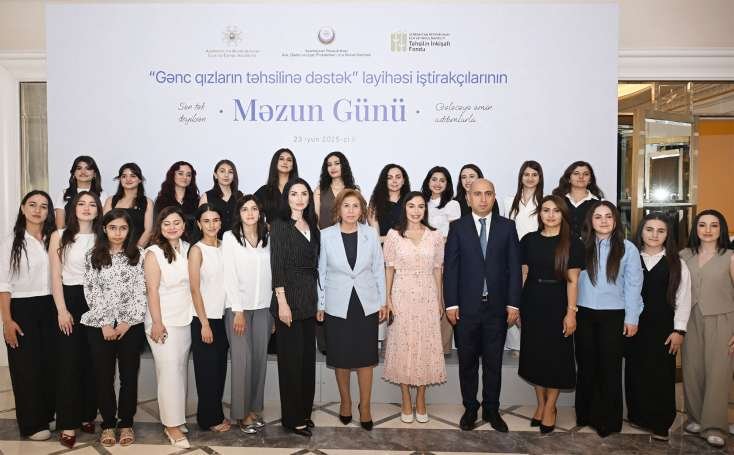 Leyla Əliyeva məzun günündə -