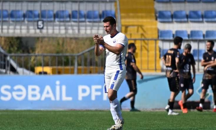 Azərbaycan klubu bütün futbolçuları heyətdən göndərdi