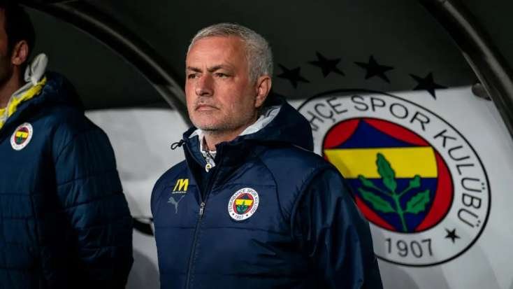 Mourinyo bu klublardan birini seçəcək -