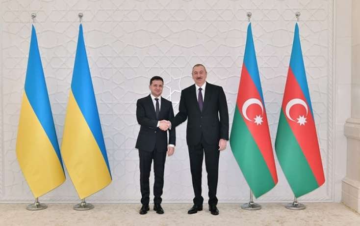 İlham Əliyevlə Zelenski arasında telefon danışığı oldu