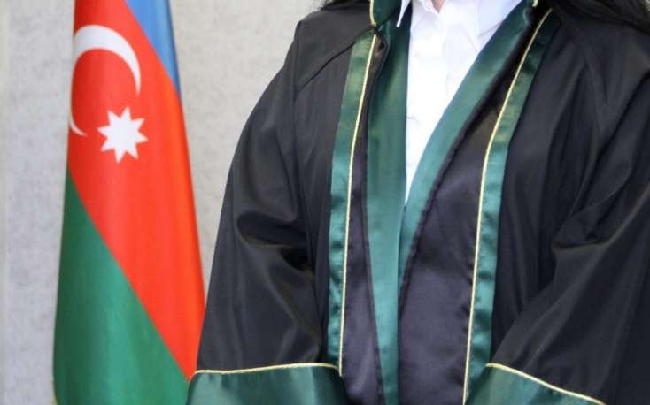 3 vəkilə töhmət verildi -