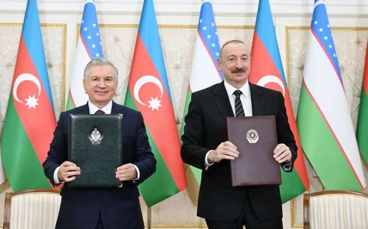 Azərbaycan ilə Özbəkistan arasında imzalanmış sənədlər mübadilə edildi