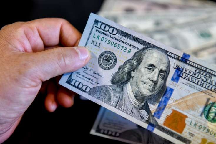 Dollar güclənir -